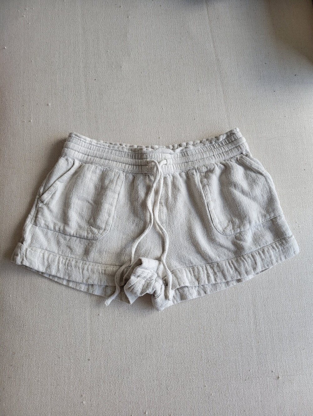 Urban Outfitters Women’s Lightweight Drawstring Tan Linen  Shorts Size Medium